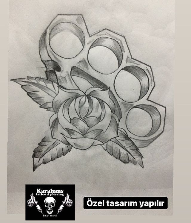 sabiha-karahan-akhisar-dövmeci.jpg